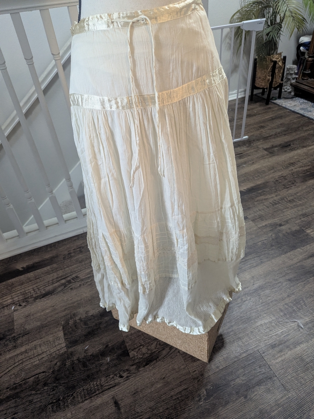 BNWT Cato Cream Tiered Maxi Skirt with Satin Trim